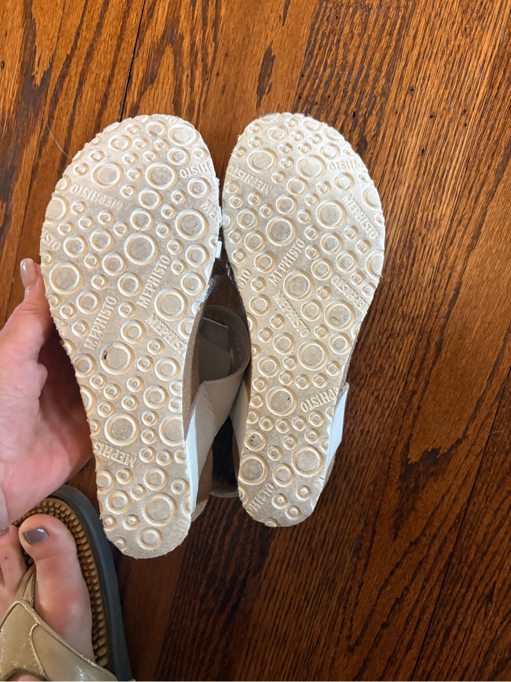 Mephisto White Leather Slingback Hook-and-Loop Sandals - Picture 4 of 4